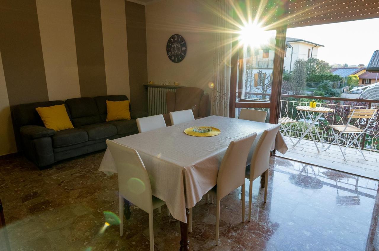 Cinzia'S Holiday Home デセンツァーノ・デル・ガルダ エクステリア 写真